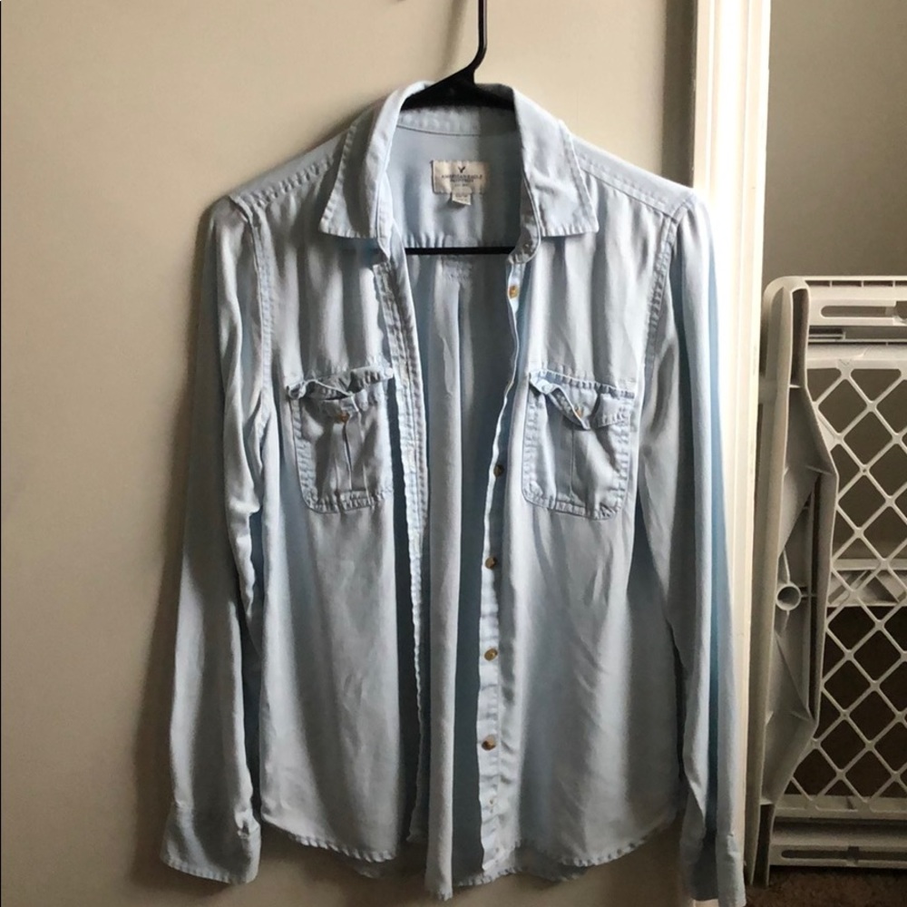 AE button up